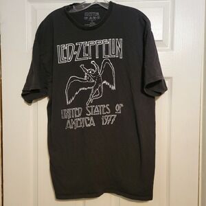 Led Zeppelin Mens XL Black Graphic T-Shirt USA 1977 Tour Icarus logo '22 Reprint
